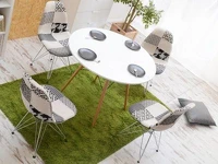 Designerskie krzesło do jadalni MPC ROD TAP patchwork 2 - w aranżacji ze stołem EAMES
