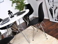 Krzesło z tworzywa MPC ROD czarne - aranżacja ze stołem DIAMOND.